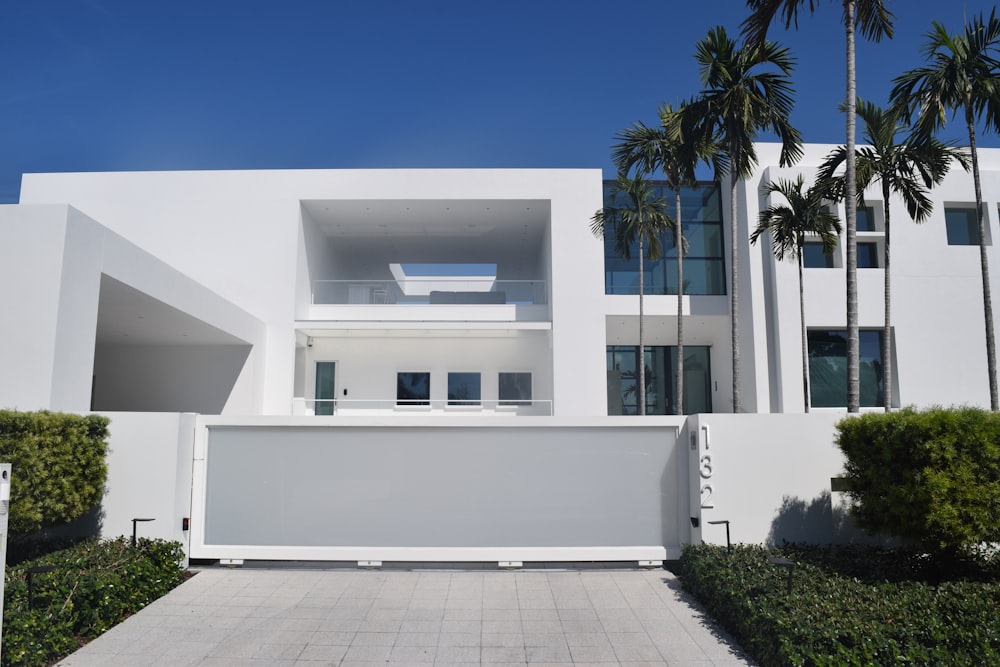 Featured home in Estero